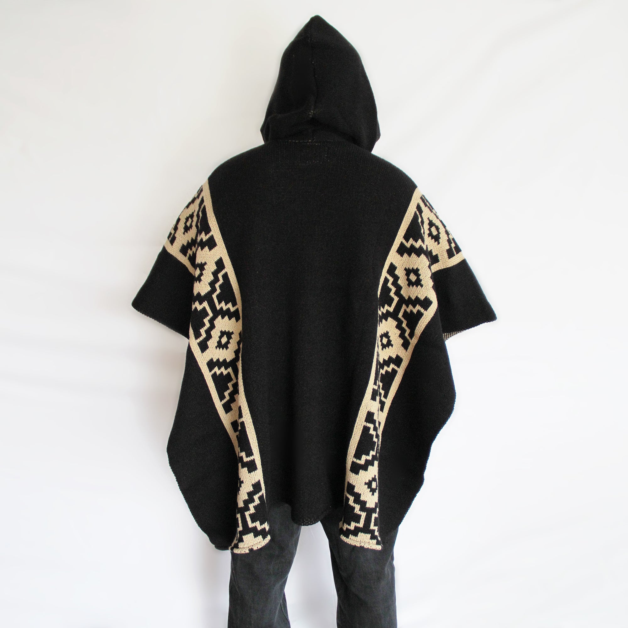 Poncho Cruz Andina con capucha